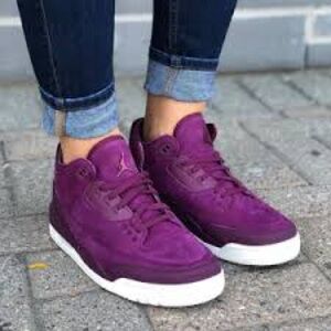 Air Jordan 3 Retro Bordeaux (Women's) Shoes Size 10